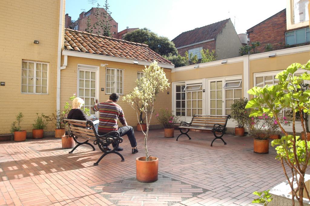 Hotel Casona Del Patio Bogotá Esterno foto